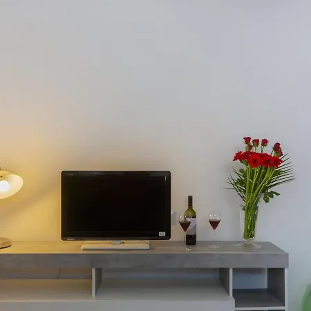Lägenhet Ferrara Quiet Flat - Nel Cuore Del Centro Storico *